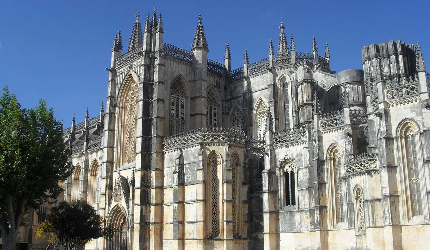Mosteiro da Batalha atrai turistas pelo Túmulo do Soldado Desconhecido
