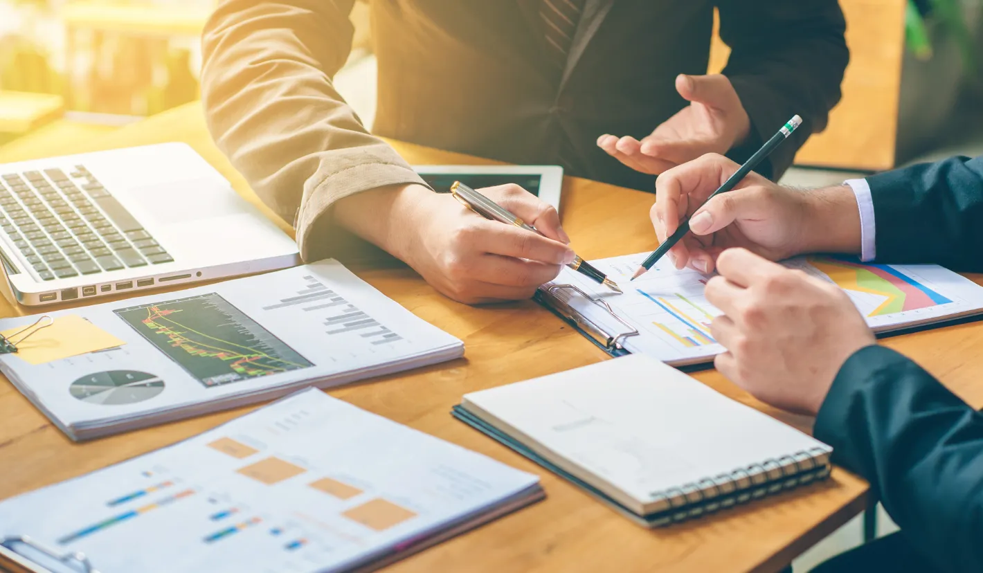 Ynnov | Planeie processos antes de contratar mais pessoas